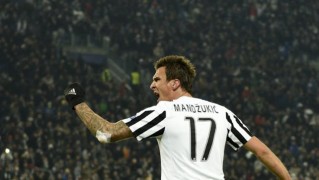  尤文图斯老将宝刀未老，意甲经验优势助力夺冠